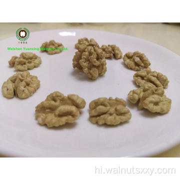 शेल अखरोट के बिना अखरोट कर्नेल प्रकाश आधा